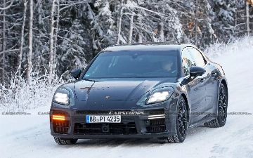 Porsche тестирует заряженную Panamera в зимних условиях