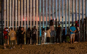 США задержали минимальное за полвека число нелегалов у границы Мексики