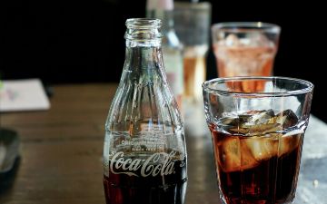 Китаец умер после того, как выпил полтора литра Coca-Cola за 10 минут