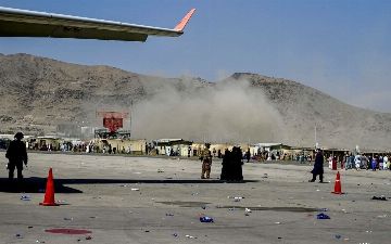 Посол Франции в Афганистане предупредил о возможном втором взрыве в районе аэропорта Кабула