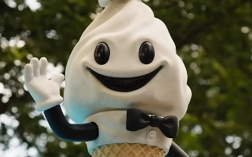 Илай Рот возвращается к хоррору: в трейлере «Мороженщика» сладости превращаются в кошмар