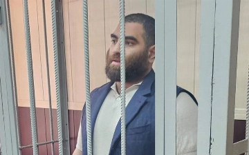 Блогеру Арсену Маркаряну снова продлили арест