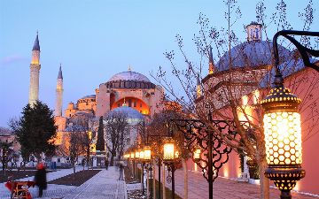 В Турции запретили развлекательные программы в отелях на Новый год