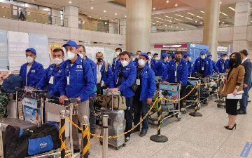 Узбекские мигранты отбыли в Корею в условиях пандемии