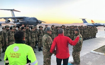 В Турцию долетел еще один спецборт со спасателями из Узбекистана (фото)