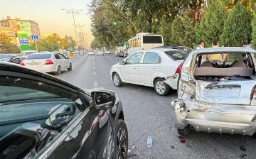 В Узбекистане водители, лишенные прав, за год устроили свыше 700 аварий 