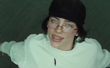 Джеймс Кэмерон представил трейлер документального фильма о туре Билли Айлиш