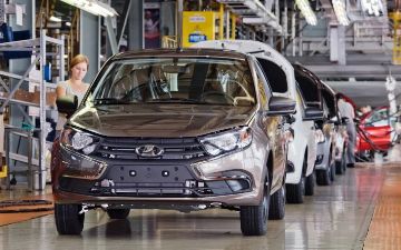 Из-за дефицита полупроводников «АвтоВАЗ» полностью временно приостановил производство