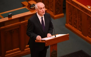 Парламент Венгрии избрал Андраша Баку новым президентом страны