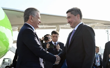 Как Шавката Мирзиёева встретили в Астане