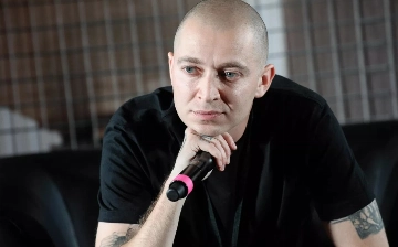В России заочно арестовали рэпера Oxxxymiron