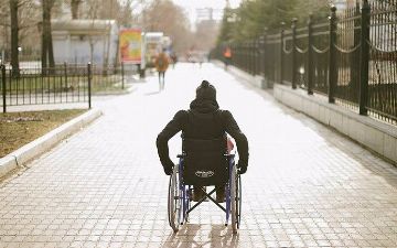 В Узбекистане организации, принявшие на работу лиц с инвалидностью, будут получать льготы и субсидии