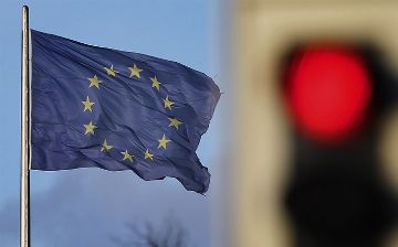 Евросоюз запретил поставлять в Беларусь оружие