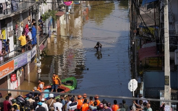 Число жертв циклона «Дитва» на Шри-Ланке превысило 300