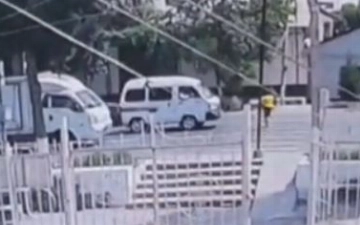 В Андижане водитель Nexia-2 сбил перебегавшего дорогу ребенка (видео)