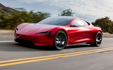 Tesla отложила производство летающего Roadster