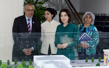 Глава ВОЗ и первая леди Узбекистана посетили Республиканский центр детской онкологии в Ташкенте