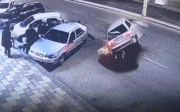В Ташкенте водитель «Матиза» на ровном месте потерял управление и влетел в пешеходов у обочины