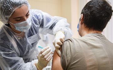 Сколько узбекистанцев получили вакцину от коронавируса за прошедшие сутки? 
