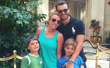 Бывший муж Бритни Спирс забирает их общих детей