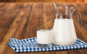 Нужно ли полностью отказаться от молока, если у вас непереносимость лактозы
