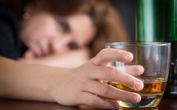 Действительно ли алкоголь помогает снять стресс?