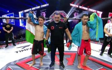 Узбекский боец Шахзод Джуракулов победил казахстанца на турнире Octagon 25 - видео<br>