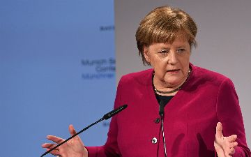 Меркель: «Когда будет больше ясности с Навальным, Германия запустит общеевропейскую реакцию»