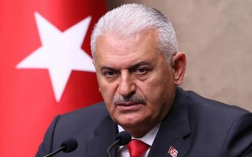 Экс-премьер Турции заразился коронавирусом