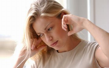Шум в ушах: причины появления и о какой опасности предупреждает