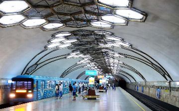 Стало известно, сколько получают сотрудники метро в Узбекистане