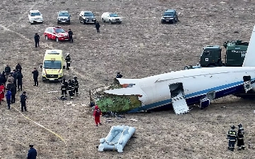 Опубликована полная расшифровка переговоров диспетчеров с экипажем разбившегося в Актау самолета