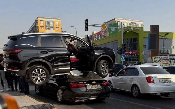 Toshkentda Chery Malibu-2‘ning ustiga chiqib ketib, YTH sodir etdi