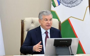 Шавкат Мирзиёев поручил сократить бюрократию в сфере госуслуг