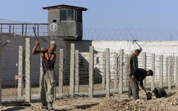 «В тюрьмах Узбекистана уменьшились пытки», - председатель общества по правам человека «Эзгулик» Абдурахмон Ташанов