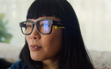 Google представили очки с переводом речи в текст