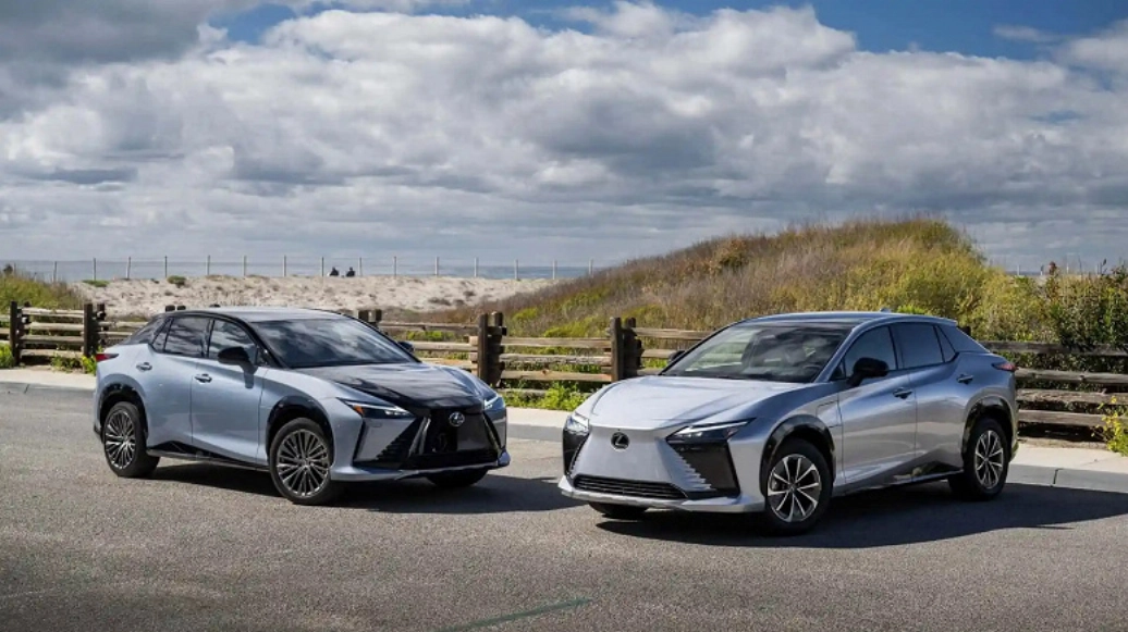 Фото: Lexus