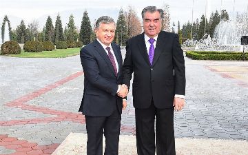 Шавкат Мирзиёев поздравил президента Таджикистана с днем рождения