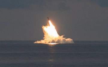 Северная Корея запустила ракету в сторону Японского моря