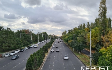 В Узбекистане водителей грузовиков хотят наказывать за движение по левой полосе