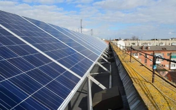 Застройщиков обяжут устанавливать солнечные панели на крышах новостроек