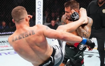 UFC 291: Гэтжи нокаутировал Порье мощнейшим хай-киком (видео)