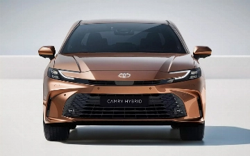 Toyota презентовала Camry для европейского рынка