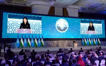 Saida Mirziyoyeva Samarqanddagi xalqaro forumda Prezident murojaatini o‘qib eshittirdi