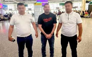 Giyovandlik jinoyatida gumonlanib, qidiruvga berilgan shaxs AQSHdan O‘zbekistonga deportatsiya qilindi
