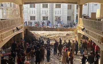 Число погибших при взрыве в мечети в Пакистане выросло до 72