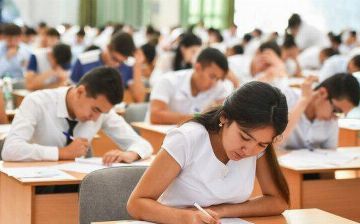 В Узбекистане некоторым студентам-«платникам» государство оплатит первый курс учебы в вузе 