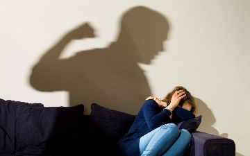 В Узбекистане предложили наказывать за домашнее насилие и домогательства