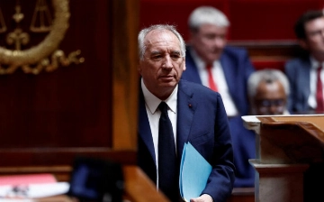Парламент Франции проголосовал за отставку правительства Франсуа Байру
