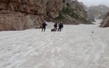 Специалисты спасли туристов, заблудившихся в горах Чимгана (видео)